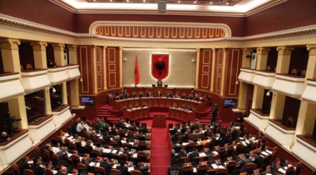 Kuvendi miraton paketen fiskale dhe buxhetin 2016, nuk rritet akciza e birres vendase